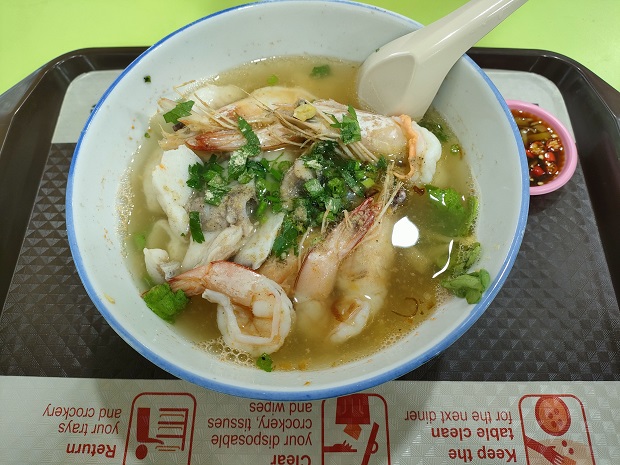 Piao Ji Fish Porridge_Fish&Prawnスープ(S$12)