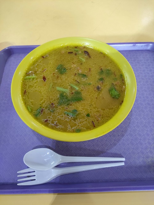 Iqbal Soup Kambing_マトンスープ、ミート(S$6)