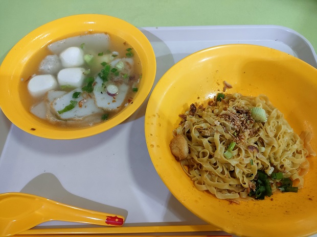 Nan Yuan Teochew Fishball Noodle_フィッシュボール麺、ドライ(S$3.5)