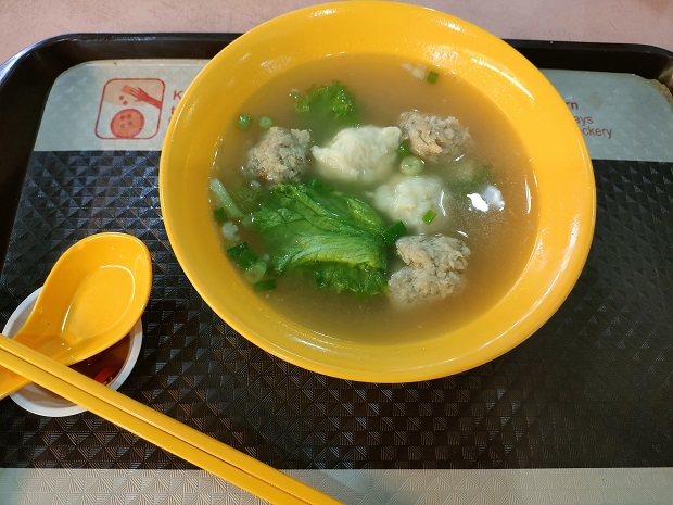 Squid Ball Meat Ball Soup(S$5.5)