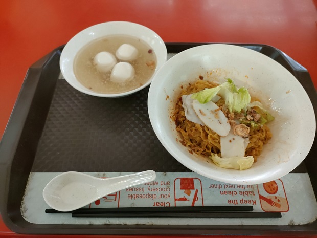 Adam Fishball Noodle_Fishball Mee Pok(ドライ、S$4)