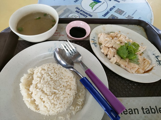 Mun Fu Chicken Rice_チキンライス(S$4)